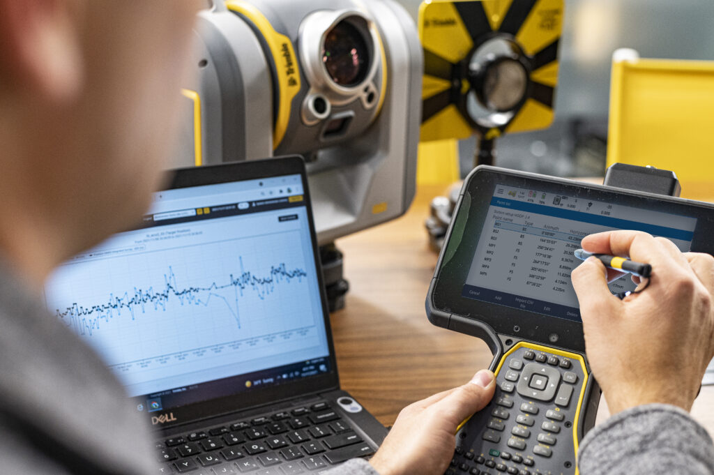 Trimble Access 5