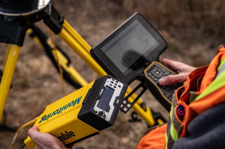 Trimble R750 2