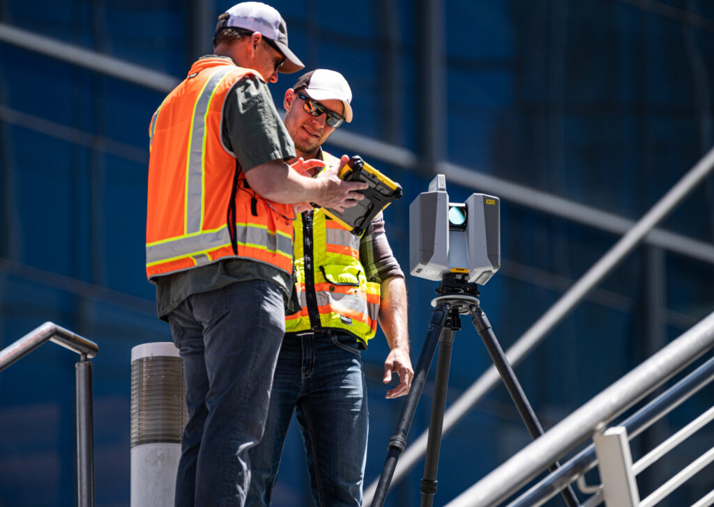 Trimble X12 3